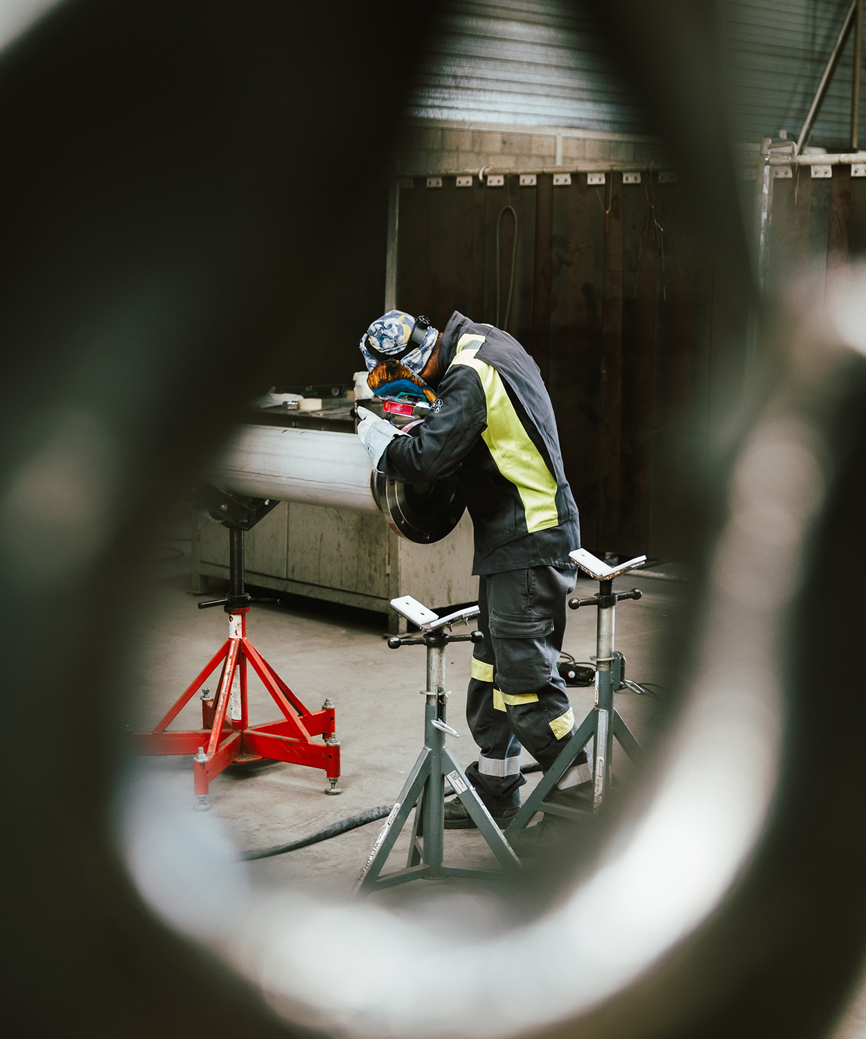 Vakmensen van Gilmaso werken samen aan een technische oplossing